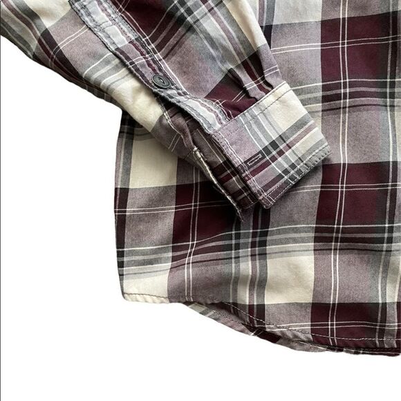 CONVERSE Plaid button down shirt size medium - Picture 5 of 5